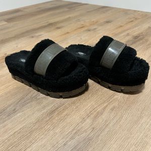 UGG Fluffita Slippers